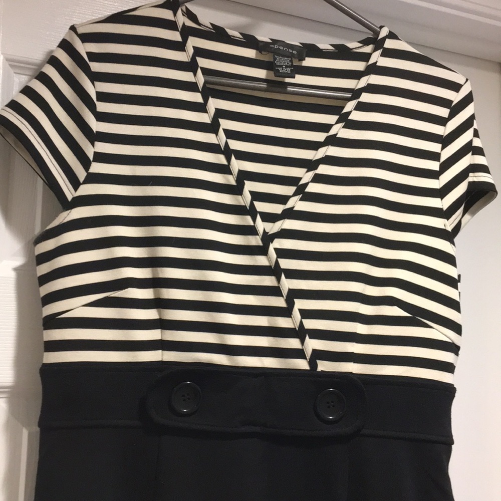 DONATED Super cute dress